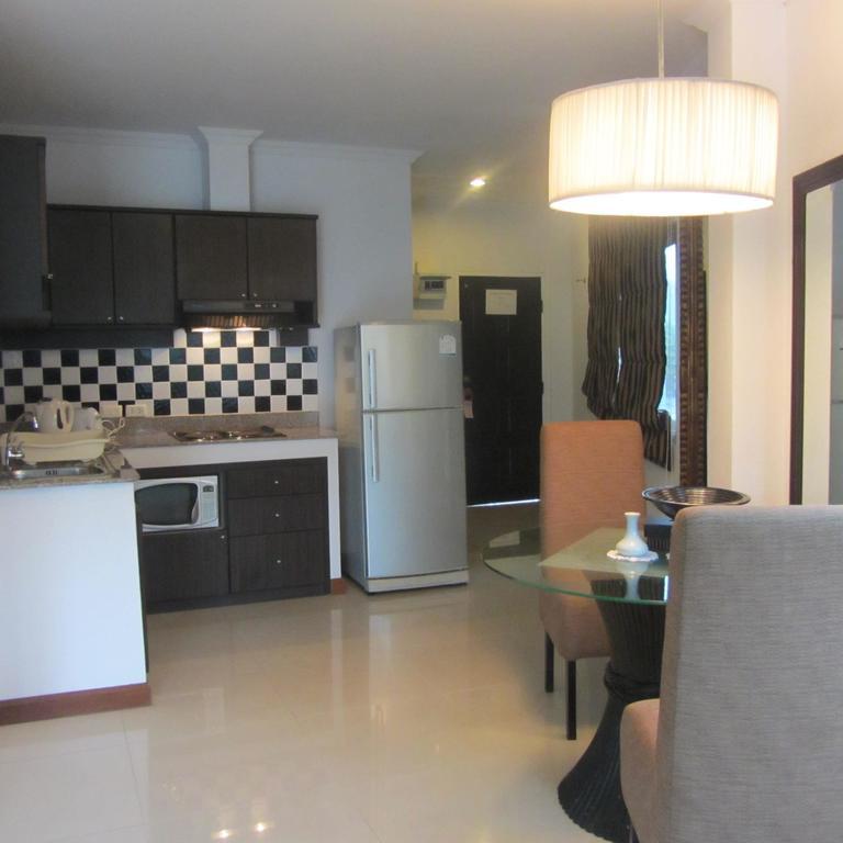 Orchid Kathu Heights Service Apartments Kültér fotó
